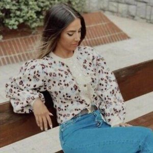 ZARA blogger favorite floral long sleeve cardigan sweater